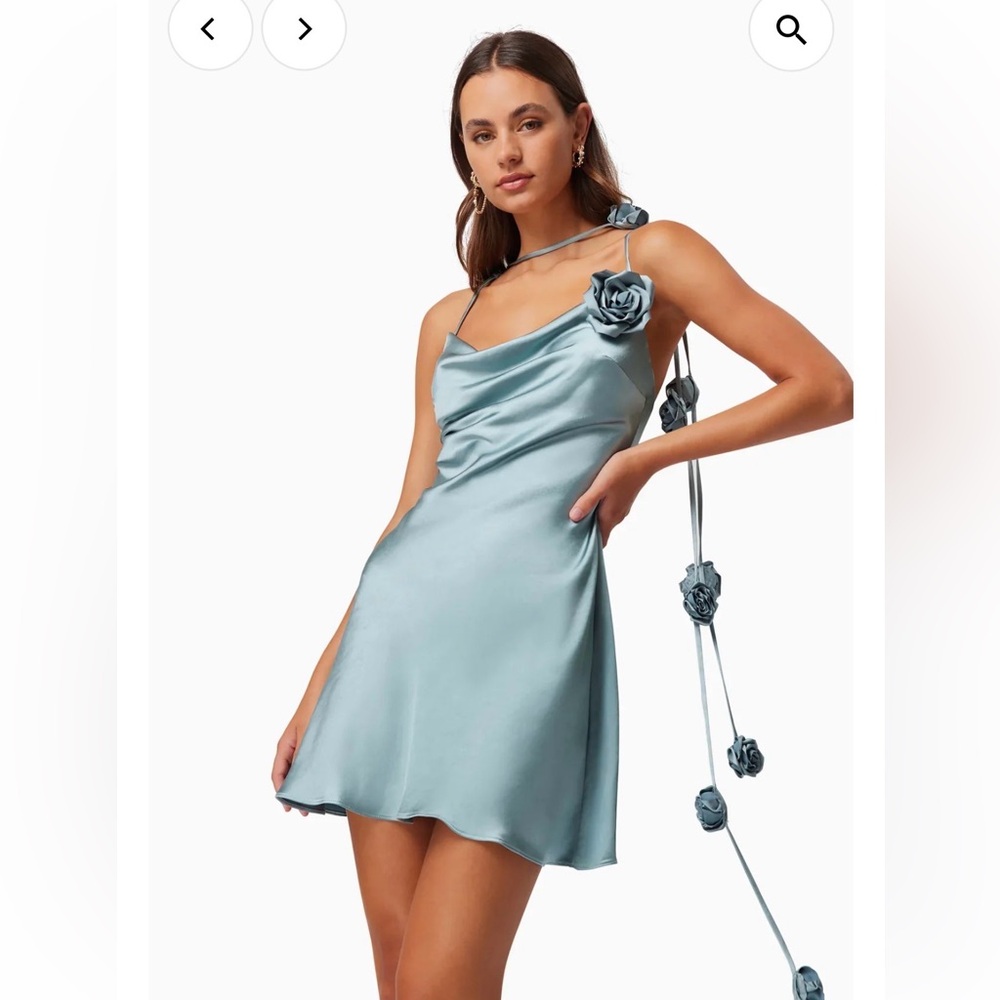 elliatt aria blue 3d floral accent cowl neck satin mini dress size small NEW - Picture 11 of 11